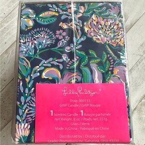 Lilly Pulitzer NEW IN BOX High Tide Navy She's Got Sol Candle, 8 oz,‎ GWP